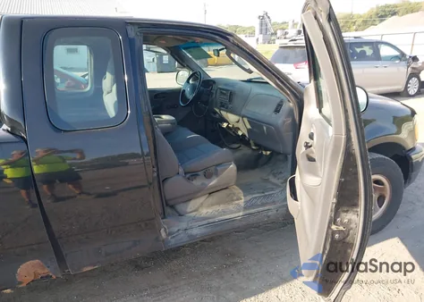 2003 Ford F-150 Xl/Xlt z USA, uszkodzony, nr VIN 1FTRX172X3KA46332